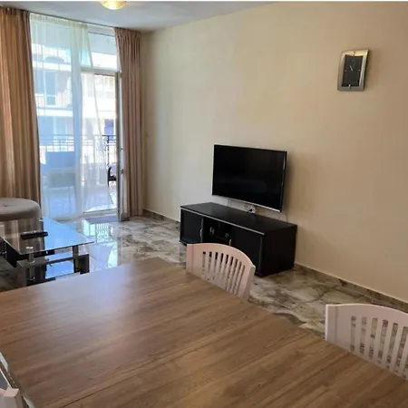 Karolina Complex Apartment